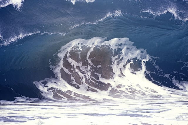 VR360 wave