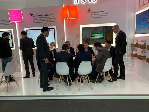 Mobile video trends discussion on the VO booth