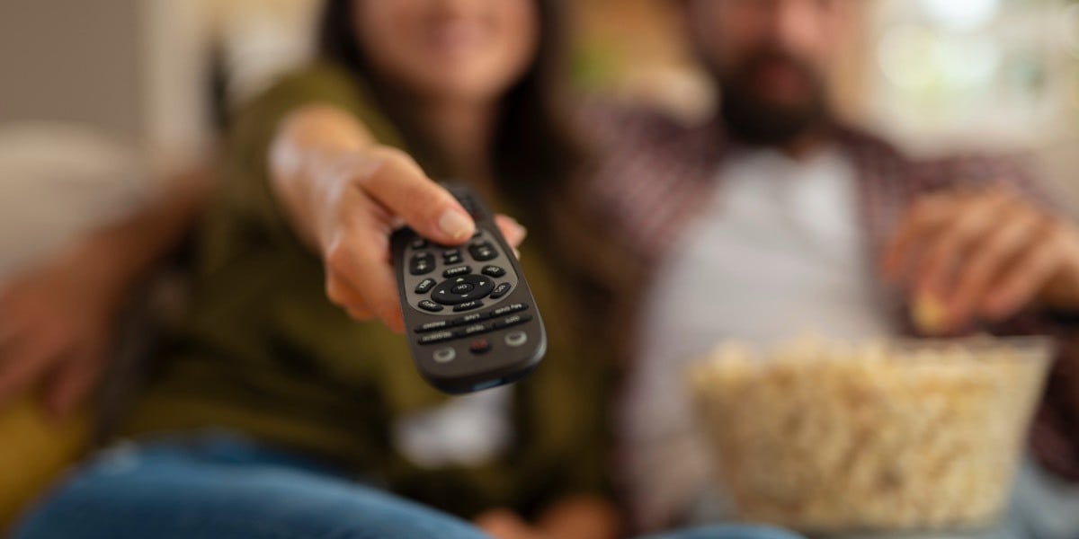 viewer with remote control