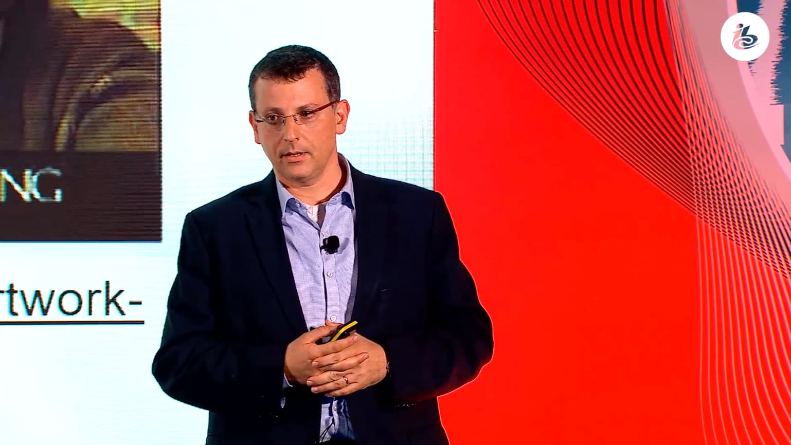 The Power of Data-Driven Insights: Advancing Ad Targeting With Generative AI